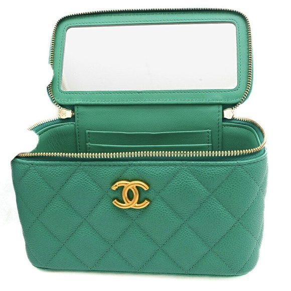 Chanel Matelasse Small Vanity Heart Chain Shoulder Bag Green AP3204 - Picture 5 of 9
